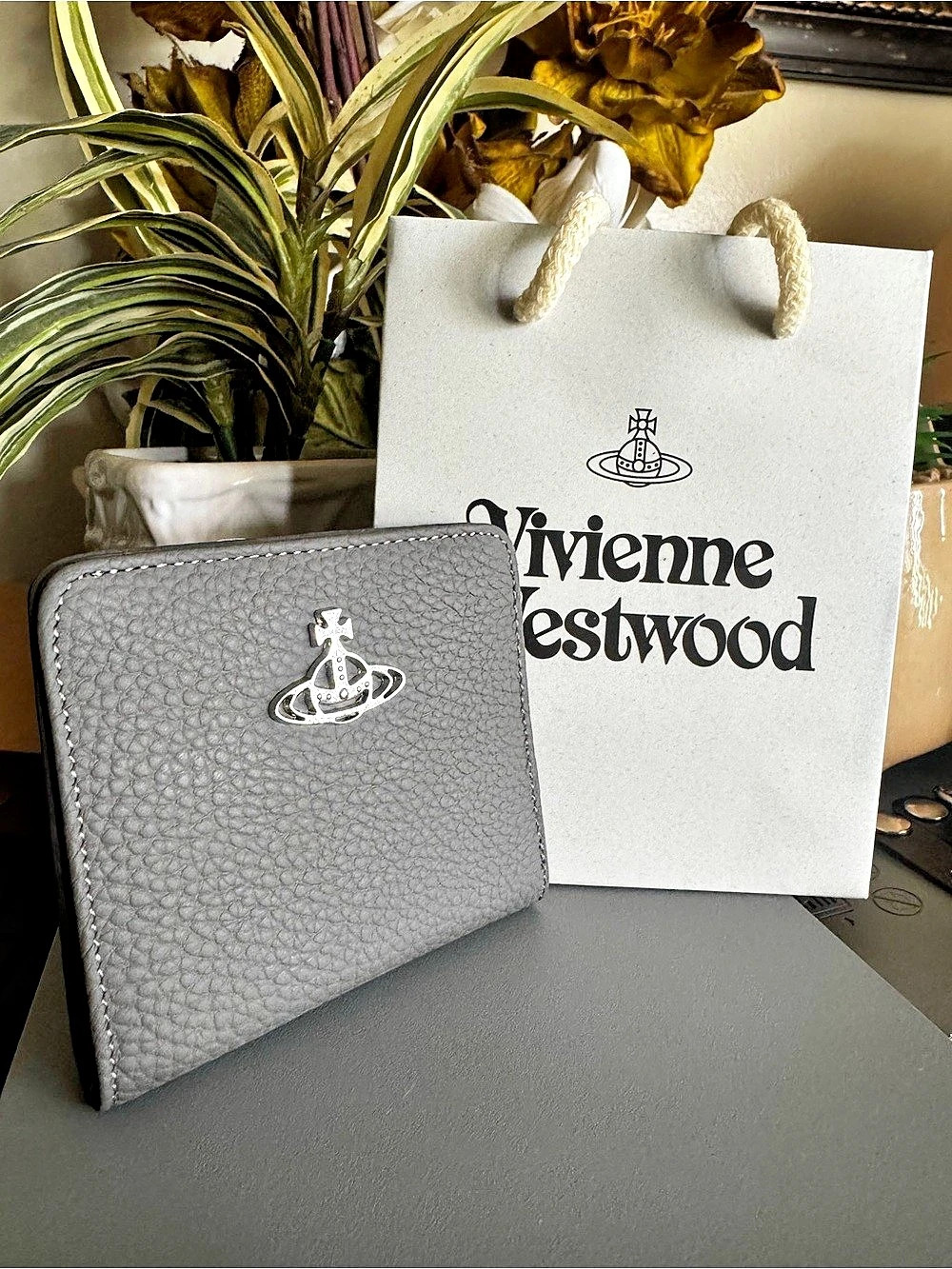 Vivienne Westwood Gray Leather-Style Wallet Like New